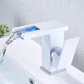 білий